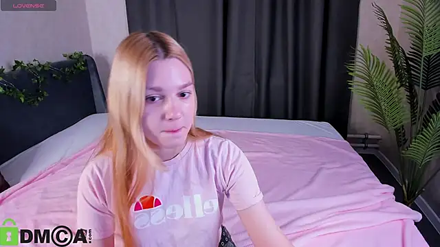 Sylvia Ortiz online show from November 2, 2025, 1:08 am