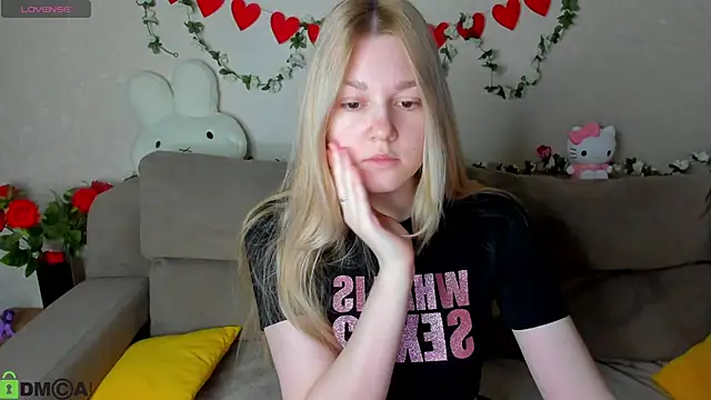 Sylvia Ortiz online show from March 4, 2026, 1:00 am