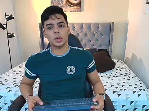 stewart mateo  online show from September 22, 2025, 2:02 am