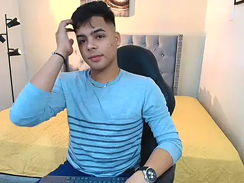 stewart mateo  online show from September 24, 2025, 2:37 am