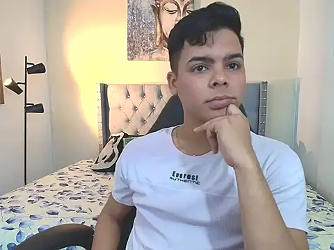 stewart mateo  online show from November 25, 2025, 2:11 am