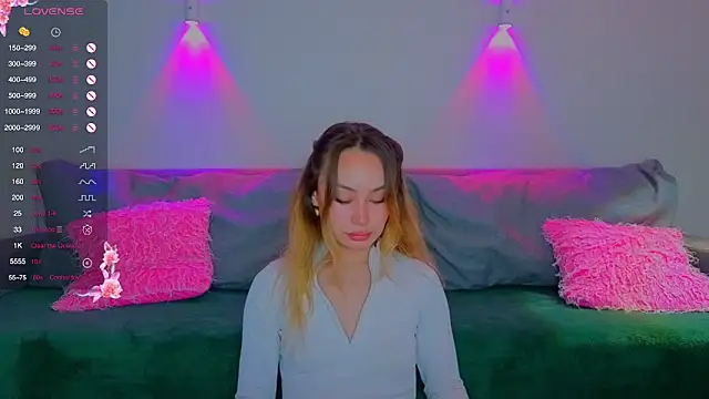 baobei03 online show from May 28, 2026, 4:43 am