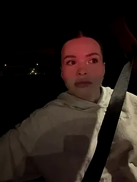 SMELLSEX online show from October 26, 2025, 4:13 pm