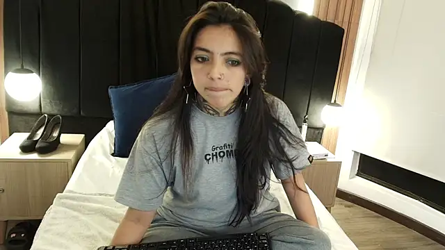 LiaMonroee  online show from March 13, 2026, 11:50 am