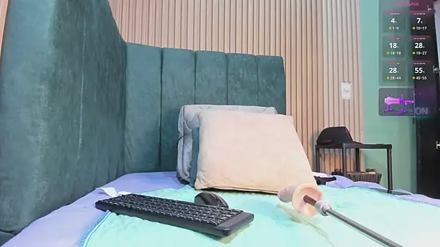 EvelynFoxx- online show from November 20, 2025, 7:02 pm