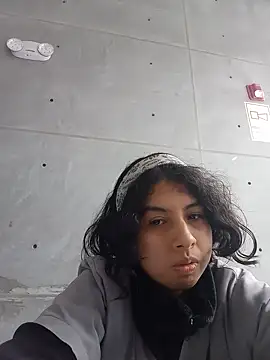 Snapshot of Syndel23 chatting on September 12, 2025, 5:02 pm Syndel23 online show from September 12, 2025, 5:02 pm