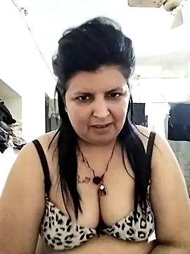 Snapshot of Jann_Riya333 chatting on February 4, 2026, 5:41 pm Jann Riya333 online show from February 4, 2026, 5:41 pm