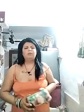 Snapshot of Jann_Riya333 chatting on March 10, 2026, 4:17 am Jann Riya333 online show from March 10, 2026, 4:17 am