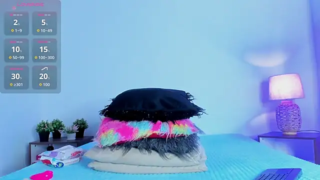 Snapshot of hailey_hadid chatting on October 27, 2025, 7:07 pm hailey hadid online show from October 27, 2025, 7:07 pm