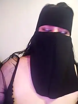 lilyan12 online show from April 22, 2026, 12:02 am