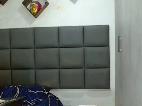 tatty-sex online show from October 28, 2025, 7:05 pm