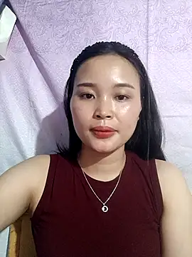 Lili lovely online show from October 28, 2025, 8:18 am