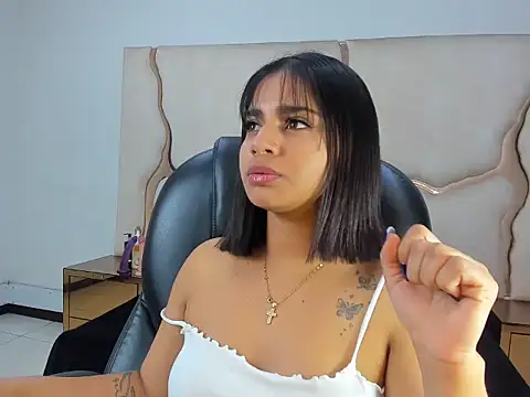 ScarletDoll online show from September 18, 2025, 2:57 am