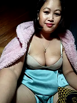 maycuc123 online show from November 2, 2025, 12:57 am