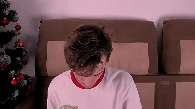 spider    man online show from December 17, 2025, 4:35 pm