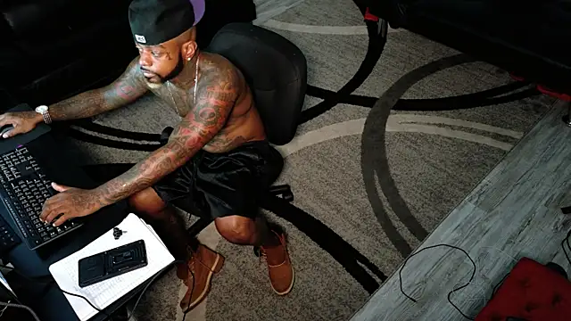 SLANGONDEMHOES online show from October 2, 2025, 2:35 pm