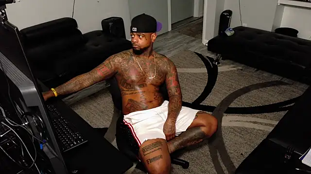 SLANGONDEMHOES online show from March 11, 2026, 12:44 pm