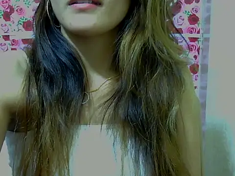 Amira90 online show from September 16, 2025, 7:04 pm