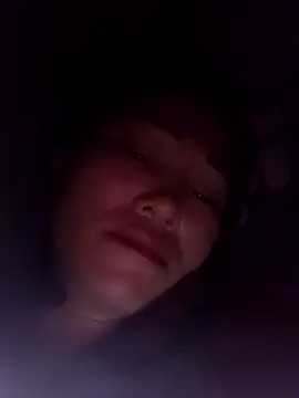 Snapshot of Fienjr chatting on September 12, 2025, 10:32 pm Fienjr online show from September 12, 2025, 10:32 pm