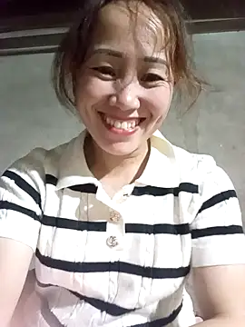 Snapshot of Fienjr chatting on October 23, 2025, 2:05 pm Fienjr online show from October 23, 2025, 2:05 pm