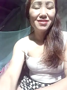 Snapshot of Fienjr chatting on October 25, 2025, 8:55 am Fienjr online show from October 25, 2025, 8:55 am