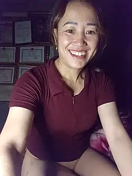 Snapshot of Fienjr chatting on October 29, 2025, 7:15 pm Fienjr online show from October 29, 2025, 7:15 pm