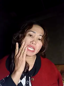 Snapshot of Fienjr chatting on November 21, 2025, 1:10 pm Fienjr online show from November 21, 2025, 1:10 pm