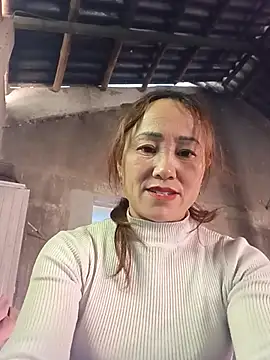 Snapshot of Fienjr chatting on November 27, 2025, 3:41 am Fienjr online show from November 27, 2025, 3:41 am