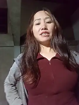 Snapshot of Fienjr chatting on December 14, 2025, 12:21 pm Fienjr online show from December 14, 2025, 12:21 pm