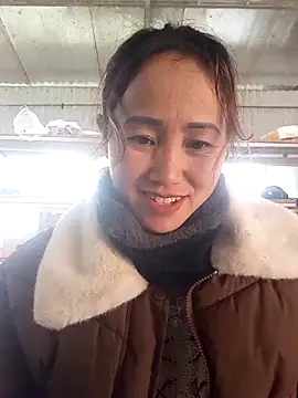 Snapshot of Fienjr chatting on January 7, 2026, 3:09 am Fienjr online show from January 7, 2026, 3:09 am