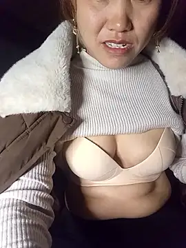 Snapshot of Fienjr chatting on January 11, 2026, 6:40 am Fienjr online show from January 11, 2026, 6:40 am