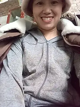 Snapshot of Fienjr chatting on January 12, 2026, 10:09 am Fienjr online show from January 12, 2026, 10:09 am