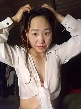 Snapshot of Fienjr chatting on January 12, 2026, 10:59 pm Fienjr online show from January 12, 2026, 10:59 pm