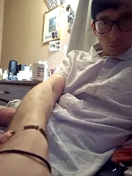 Snapshot of mresquared chatting on March 6, 2026, 7:54 pm mresquared online show from March 6, 2026, 7:54 pm