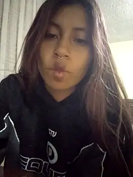 Snapshot of Pocahontas_tw chatting on September 28, 2025, 12:38 am Pocahontas tw online show from September 28, 2025, 12:38 am