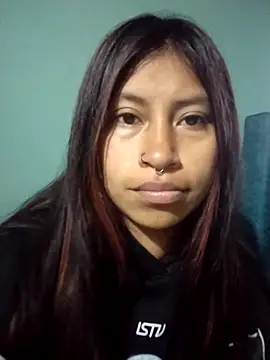 Snapshot of Pocahontas_tw chatting on October 3, 2025, 12:35 pm Pocahontas tw online show from October 3, 2025, 12:35 pm