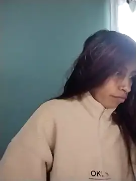 Snapshot of Pocahontas_tw chatting on October 29, 2025, 3:14 pm Pocahontas tw online show from October 29, 2025, 3:14 pm