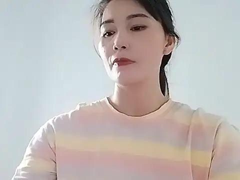 Siglemom sexy online show from June 12, 2026, 12:53 am