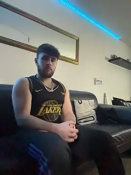 Migo2003 online show from January 18, 2026, 9:02 am