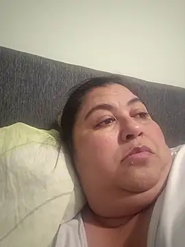 curvy diva  online show from October 28, 2025, 1:09 am