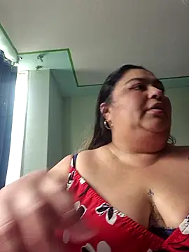 curvy diva  online show from January 5, 2026, 6:33 pm