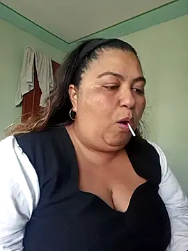 Snapshot of curvy_diva_ chatting on March 13, 2026, 7:31 pm curvy diva online show from March 13, 2026, 7:31 pm