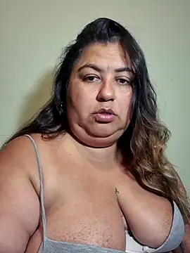 Snapshot of curvy_diva_ chatting on March 15, 2026, 2:50 am curvy diva online show from March 15, 2026, 2:50 am