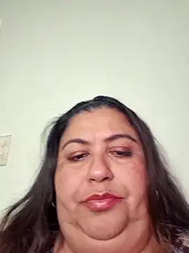 Snapshot of curvy_diva_ chatting on April 10, 2026, 9:30 pm curvy diva online show from April 10, 2026, 9:30 pm