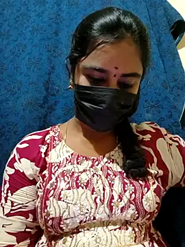 mini-queen online show from October 7, 2025, 8:55 am