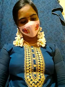 mini-queen online show from January 7, 2026, 12:18 pm