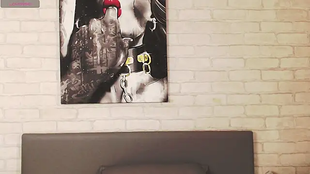 Ericha Stone online show from September 14, 2025, 1:49 am