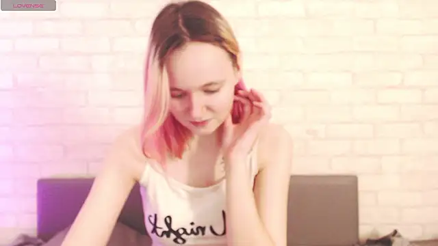 Ericha Stone online show from February 10, 2026, 7:56 am