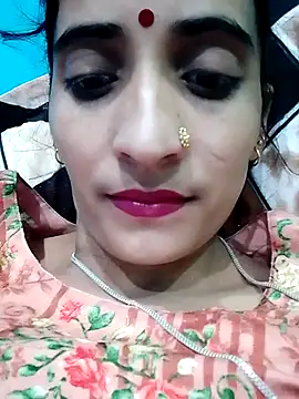 Snapshot of Pahadi_couple chatting on October 5, 2025, 3:49 am Pahadi couple online show from October 5, 2025, 3:49 am