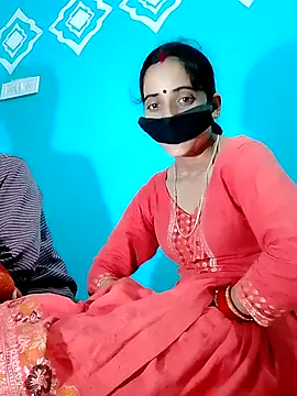 Snapshot of Pahadi_couple chatting on November 8, 2025, 6:51 pm Pahadi couple online show from November 8, 2025, 6:51 pm